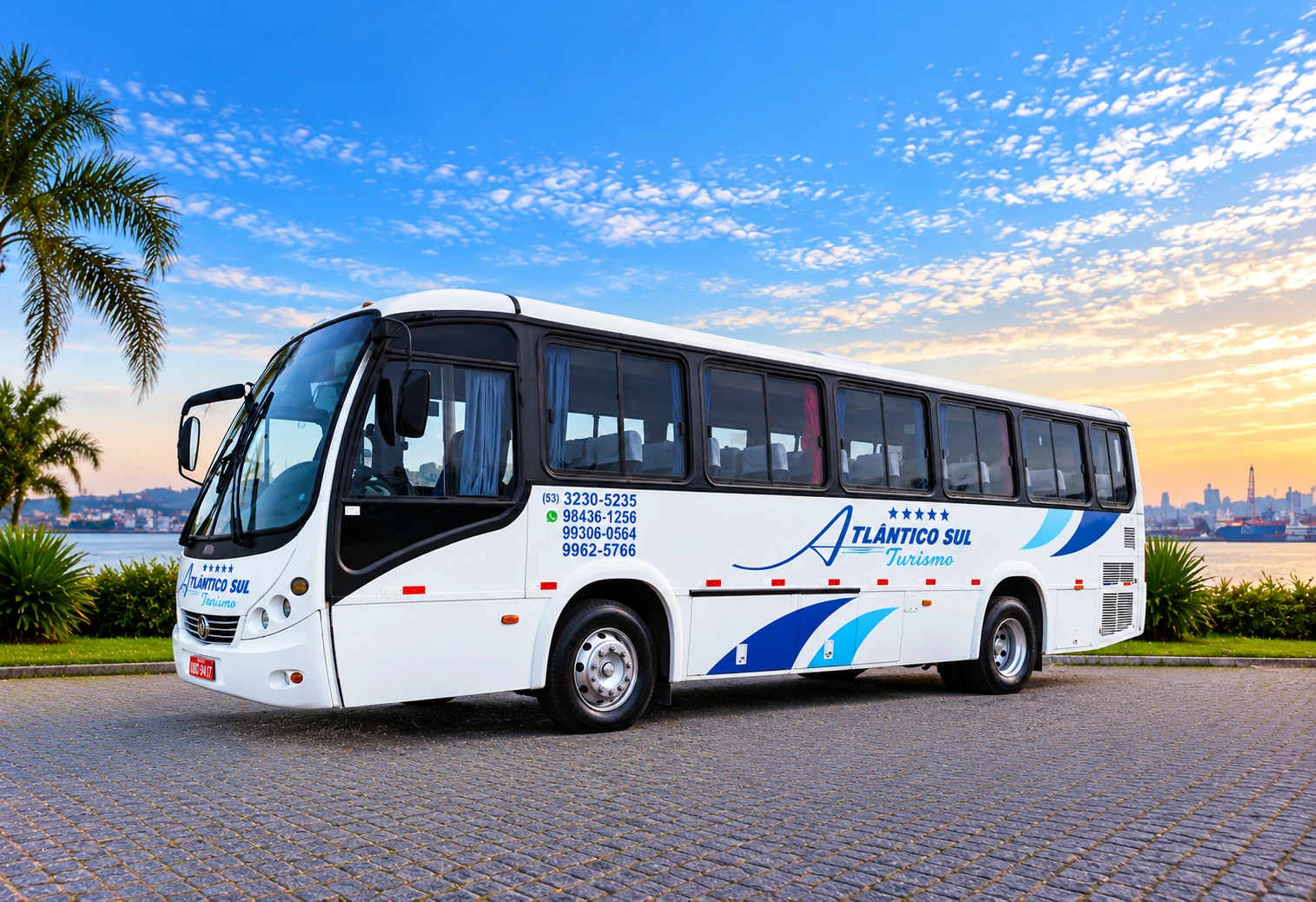 Ônibus de turismo da Atlântico Sul Turismo para viagens, excursões e transporte de grupos